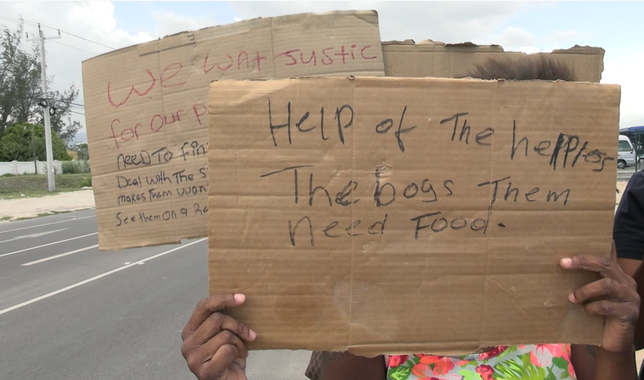 Families Protest Alleged Poor Treatment of Inmates at Greater Portmore Lockup 